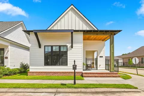 170 Royal Oak Blvd, Thibodaux, LA 70301
