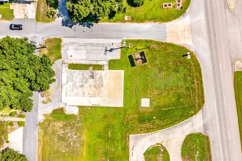 160 A Henry St, Golden Meadow, LA 70357