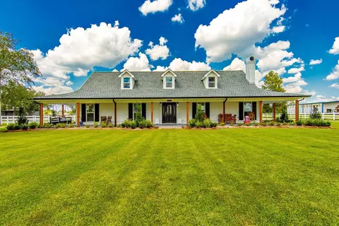 1538 Savanne Rd, Houma, LA 70360