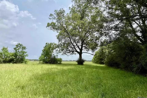 05 Hokaday Rd, Slaughter, LA 70777