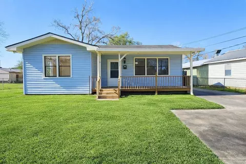 1808 Himalaya Ave, Thibodaux, LA 70301