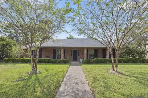 4242 Pine Park Dr, Baton Rouge, LA 70809