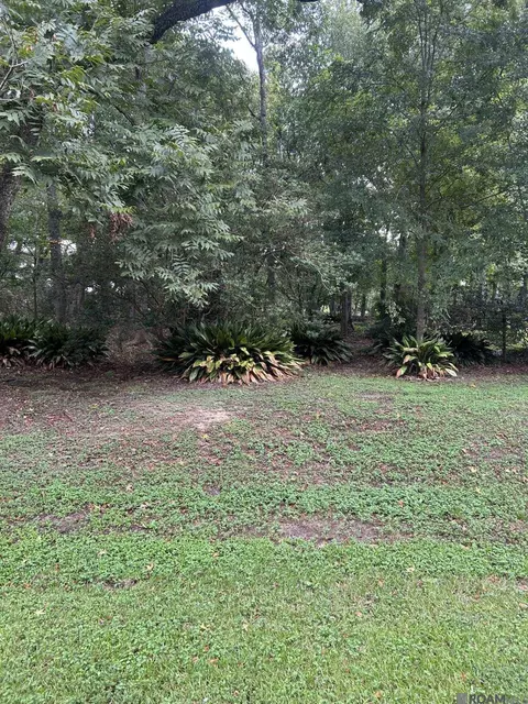 8013 Oakbrook Dr, St. George, LA 70817