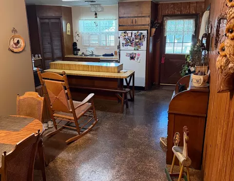 Kitchen - 225 E 71st St, Cut Off, LA 70345 photo 3 of 3