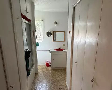 Bath - 225 E 71st St, Cut Off, LA 70345 photo 1 of 8