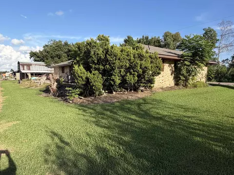 Exterior - 225 E 71st St, Cut Off, LA 70345 photo 4 of 9