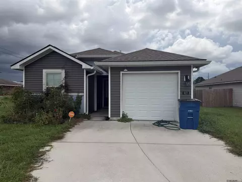 917 Michigan Ave, Port Allen, LA 70767