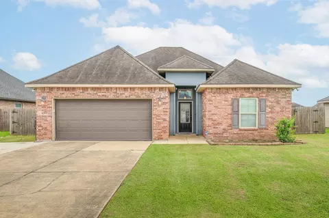 208 Harvest Ct, Thibodaux, LA 70301