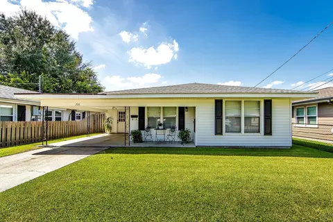 208 N 13th St, Thibodaux, LA 70301