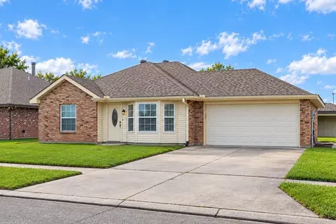 213 Wingfield Dr, Houma, LA 70360