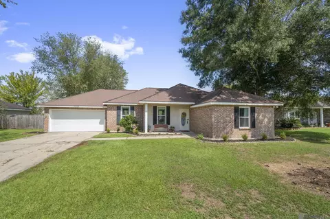 43304 S Henderson Ave, Prairieville, LA 70769