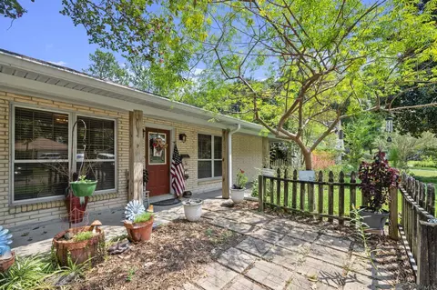 1169 S Burgess Dr, Baton Rouge, LA 70815