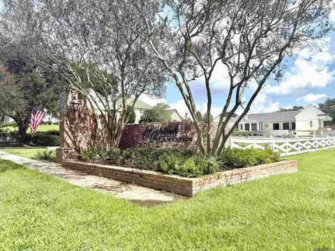 642 Plantation Ridge Ave, St. George, LA 70810
