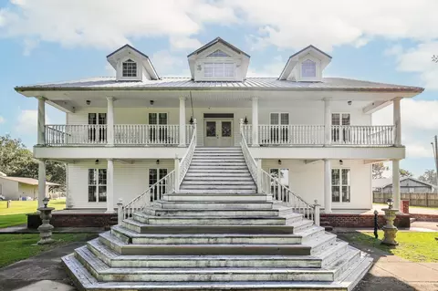 855 Aragon Rd, Montegut, LA 70377
