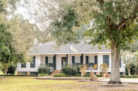 360 Levillage Dr, Larose, LA 70373