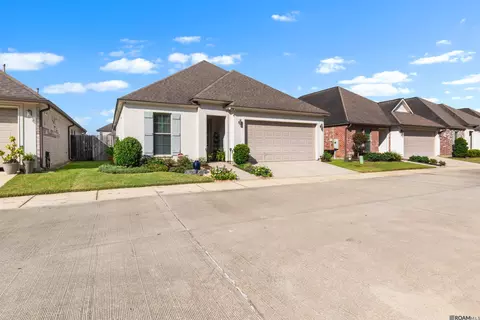 12452 Grand Villa Ct, Baton Rouge, LA 70817