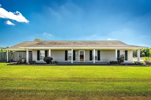141 Georgina St, Raceland, LA 70394