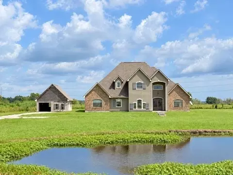 595 Highway 653, Raceland, LA 70394