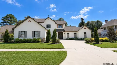 17909 Pecan Shadows Dr, Baton Rouge, LA 70810