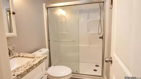 Bath - 70426 1st St, Covington, LA 70433 photo 1 of 1