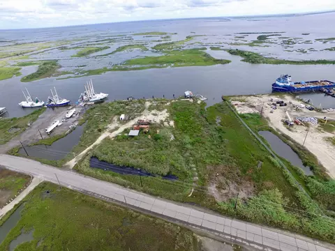 24309 Highway 1, Leeville, LA 70357