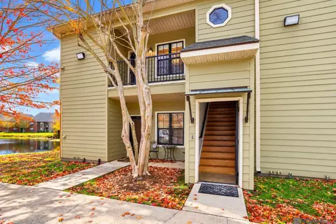 612 S Kenilworth Pkwy #2B, Baton Rouge, LA 70820