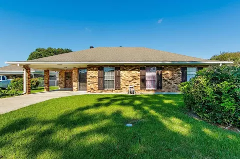 1404 W Camellia Dr, Thibodaux, LA 70301
