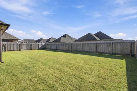 Exterior - 110 Red Maple Dr, Gray, LA 70359 photo 2 of 3