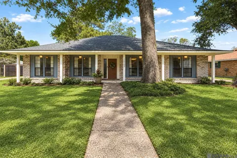 16109 Malvern Hill Ave, Baton Rouge, LA 70817