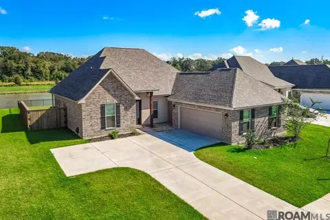 7219 Panama Canal Dr, Gonzales, LA 70737