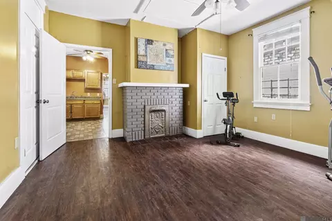 3018 Fern St, New Orleans, LA 70125