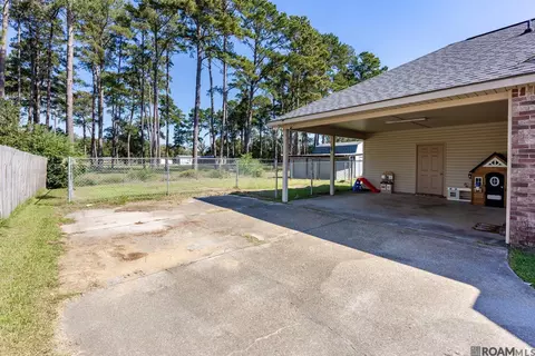 Exterior - 13643 Hope Haven Dr, Walker, LA 70785 photo 2 of 4