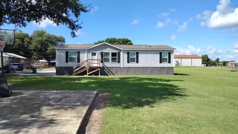 132 W 205th St, Galliano, LA 70354