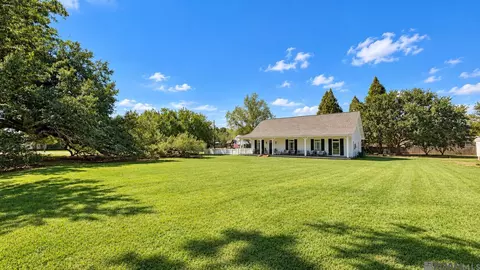 13081 Bluff Rd, Geismar, LA 70734