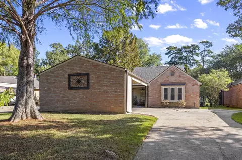 17457 Deer Lake Ave, Baton Rouge, LA 70816