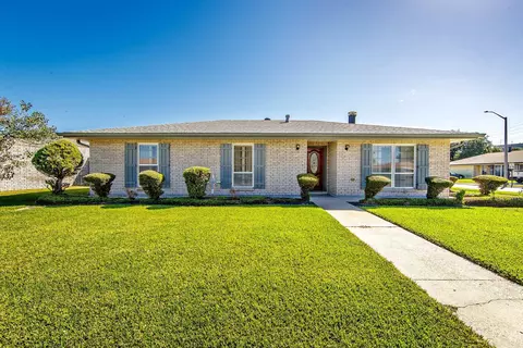 605 Oaklawn Dr, Houma, LA 70363