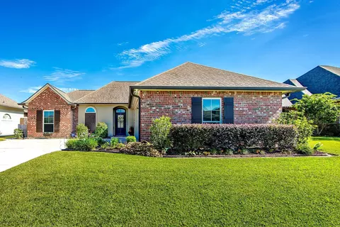 159 Lake Maclaine Ave, Thibodaux, LA 70301
