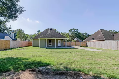 Exterior - 13531 South Trce, Walker, LA 70785 photo 4 of 6