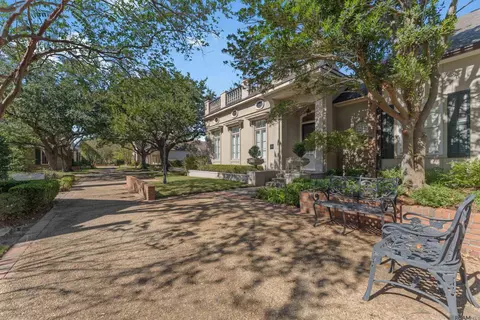 23 Jamestowne Ct, Baton Rouge, LA 70809