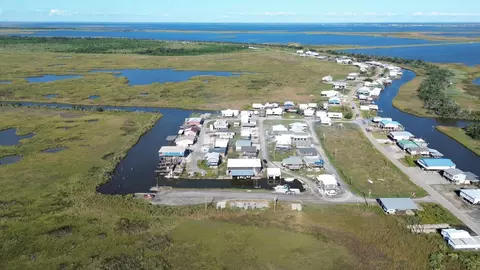 View/Area - 1012 Camp St #A, Dulac, LA 70353 photo 5 of 7