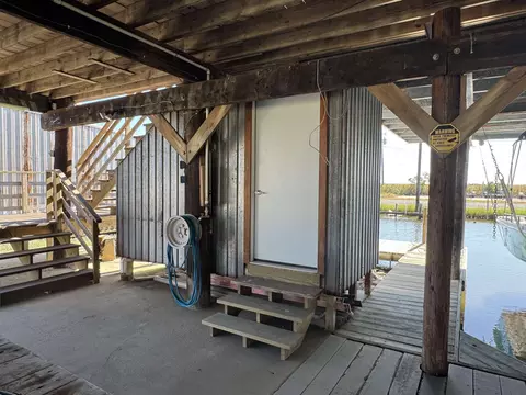 Exterior - 1012 Camp St #A, Dulac, LA 70353 photo 4 of 5