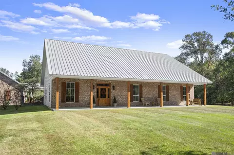 Exterior - 15693 Alphonse Forbes Rd, Pride, LA 70770 photo 1 of 10
