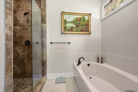 Bath - 15693 Alphonse Forbes Rd, Pride, LA 70770 photo 4 of 5