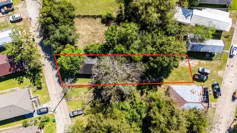 113 Mount St, Morgan City, LA 70380
