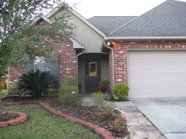135 Cornerstone Dr, Slidell, LA 70461 photo 1