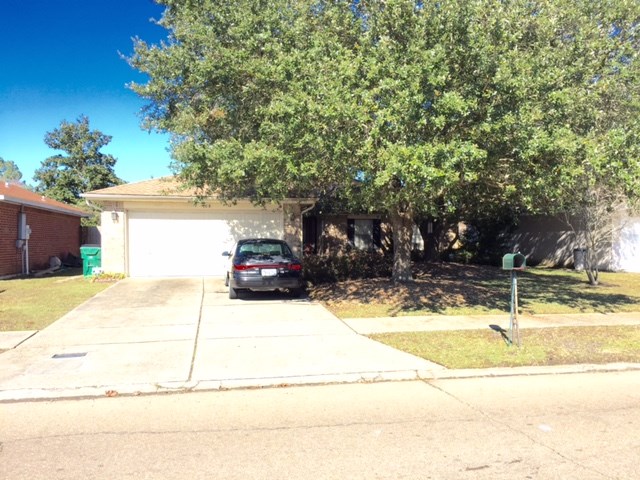 108 S Queens Dr, Slidell, LA 70458 photo 1