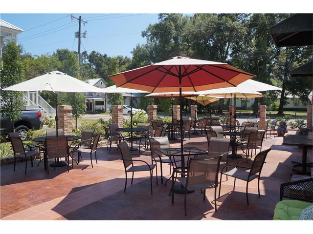 301 Lafitte St, Mandeville, LA 70448 photo 1