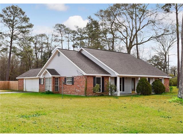 20510 Camille Dr, Springfield, LA 70462 photo 1