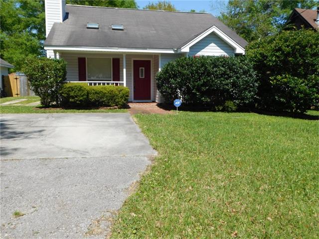 2012 Bluebird St, Slidell, LA 70460 photo 1