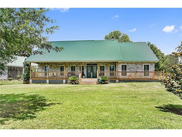 720 Lost Tree Ln, Covington, LA 70435 photo 1